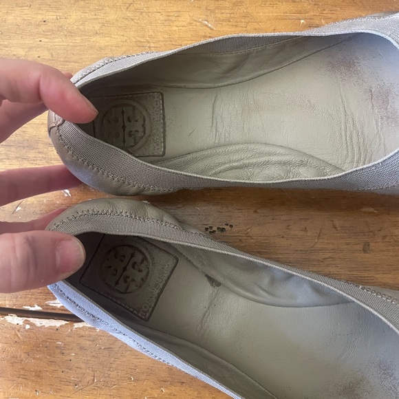 Tory Burch Caroline Gray Leather Ballet Flats Elastic Ankle Shoes Size 8.5 - Picture 8 of 11